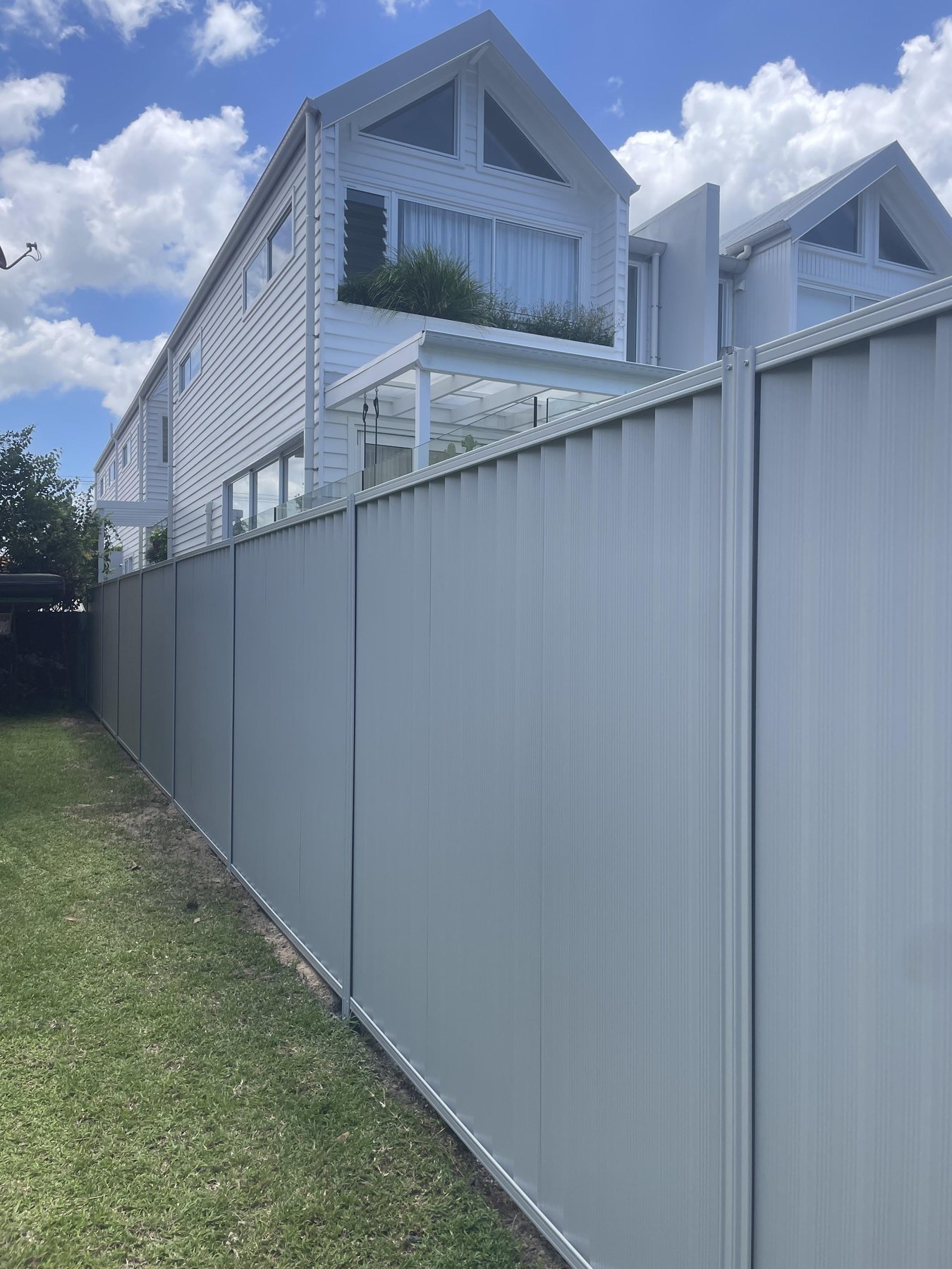 Colorbond boundary fence in Gold Coast, QLD - The Fencing Group