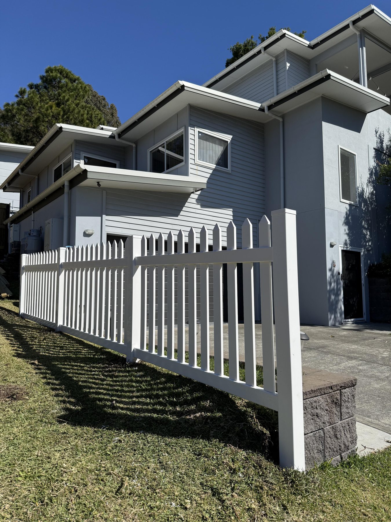 Hamptons PVC picket fence in Gold Coast, QLD - The Fencing Group